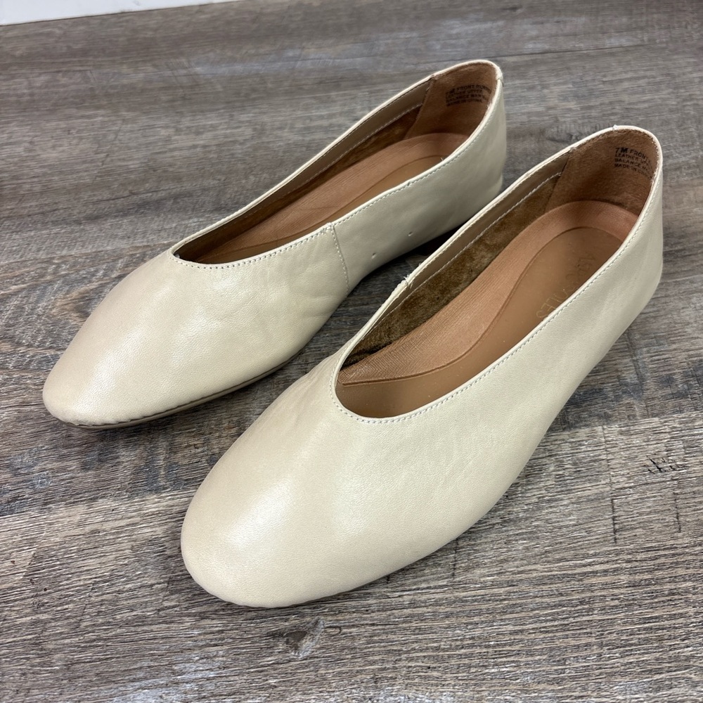Aerosoles Ivory Leather Ballet Flats – Women’s 7M